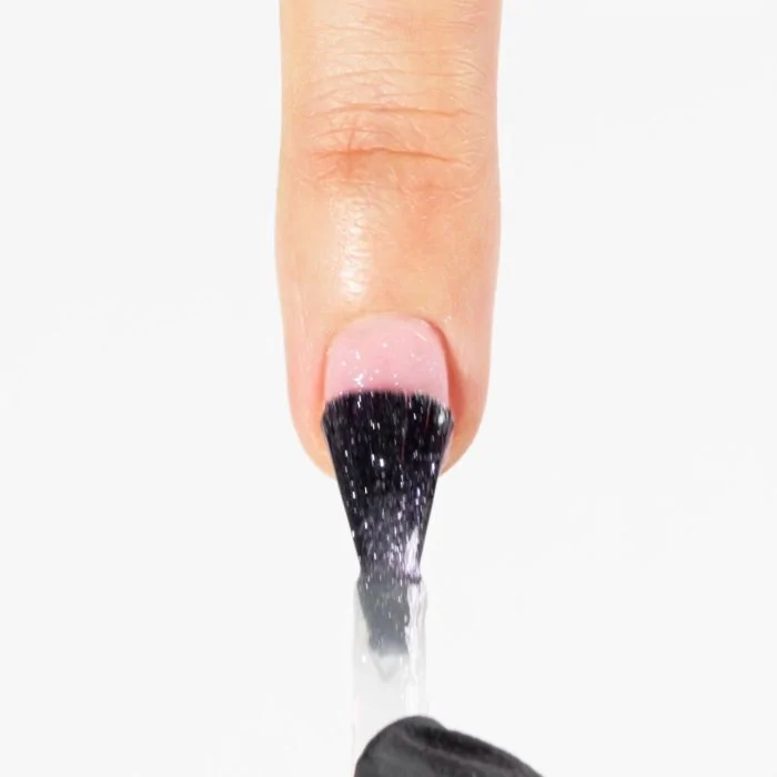 Anwendung von Violet Blue Gloss 15ml