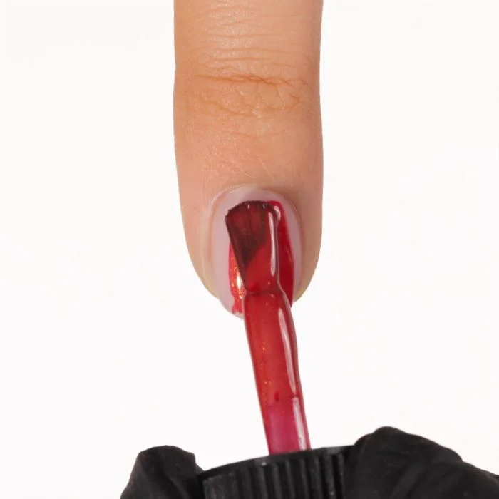 Anwendung von UV-Nagellack SP728 Warm Wishes