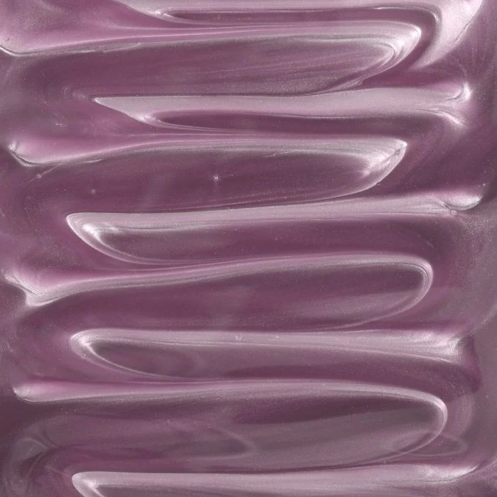 Application of Gel Nail Polish SP734 Dusty Lilac Cat Eye