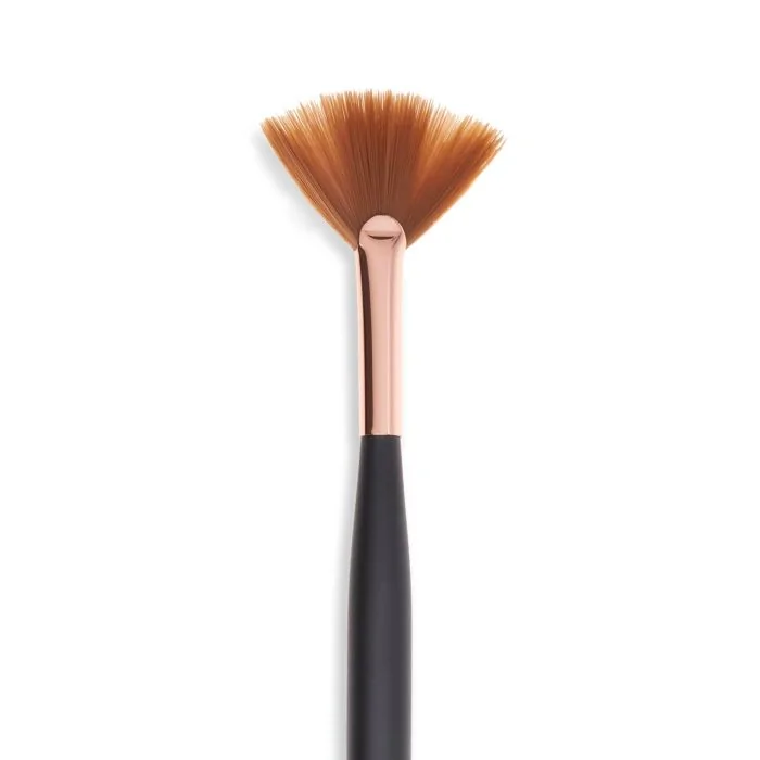 Pinceau Glam Fan Brush - Pinceau éventail Glam pour excès de poudre et poussière - détail 1
