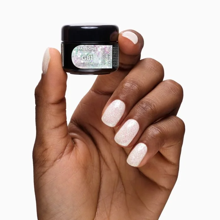 Gel Color G81 Fabulosa - Gel color transparente con purpurina - detalle 3