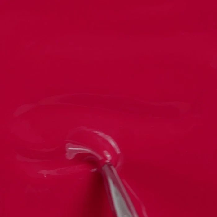 Anwendung von UV Nagellack SNF02 Coral Red
