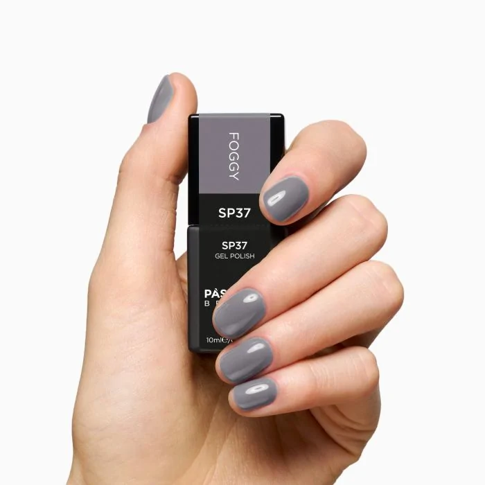 Gel Nail Polish GP37 Foggy - Platinum grey gel polish - detail 1
