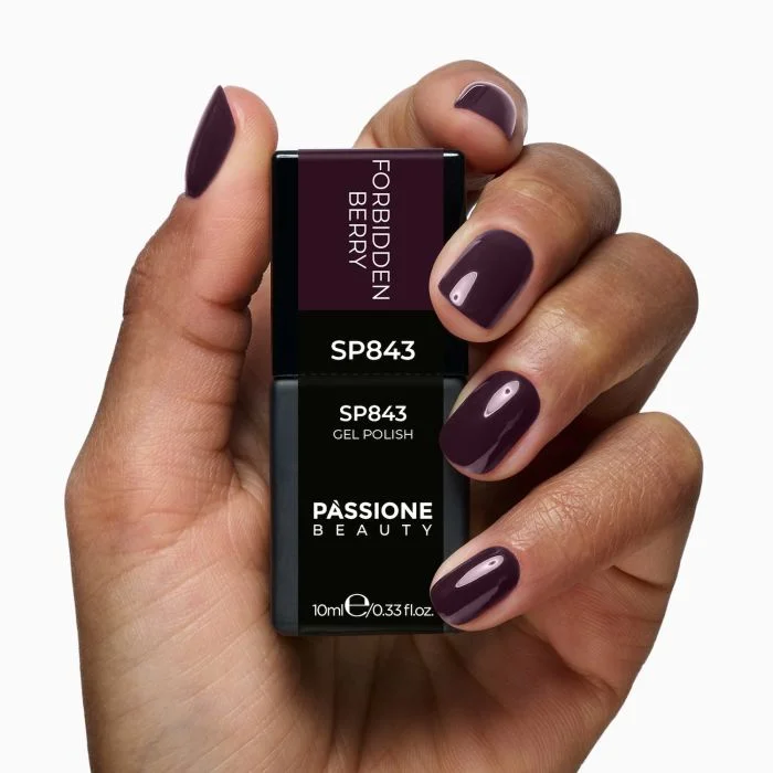 Smalto semipermanente SP843 Forbidden Berry - Colore semipermanente viola scuro - dettaglio 3
