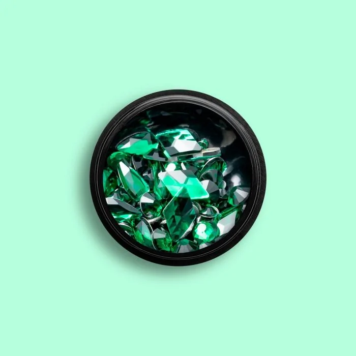 Emerald Gems Mix - Mix de strass pour nail art - couleur vert émeraude