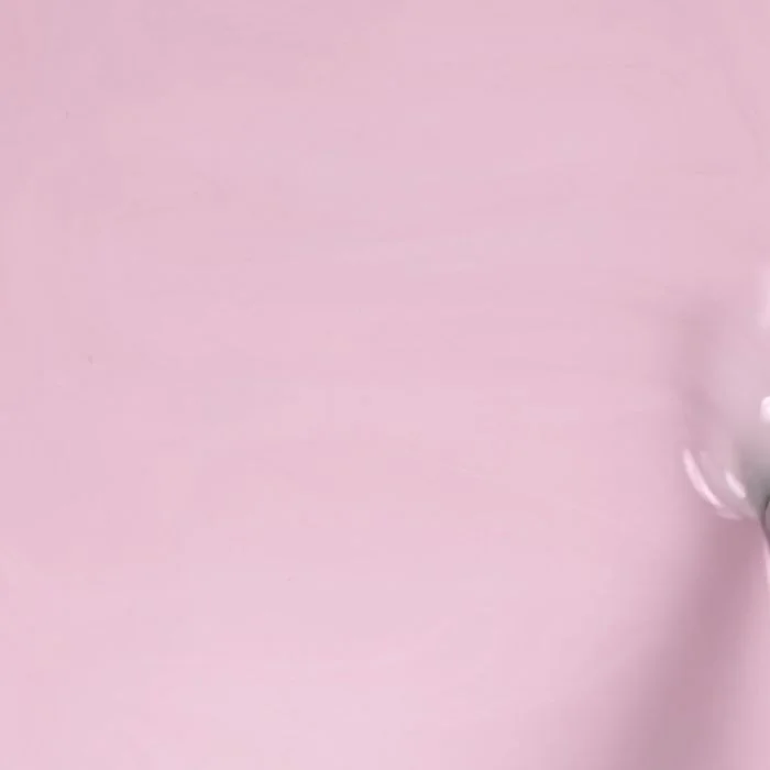 Application de Vernis semi-permanent SP665 Milky Soft Candy
