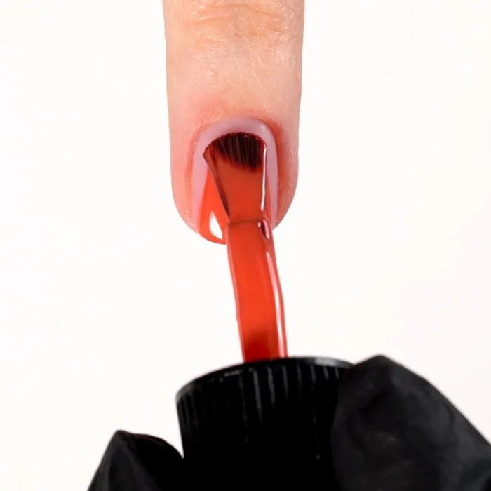 Application de Vernis semi-permanent VS68 Shock