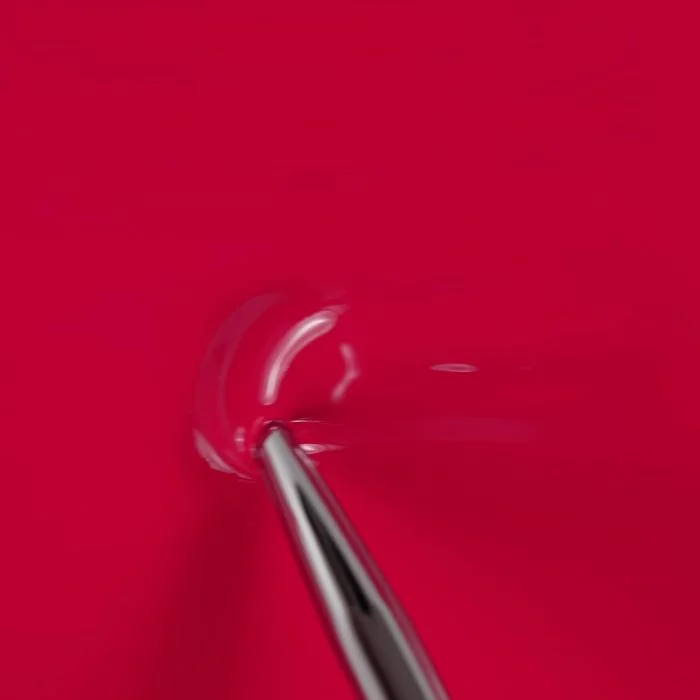 Applicazione di Smalto semipermanente SP635 Vivid Magenta