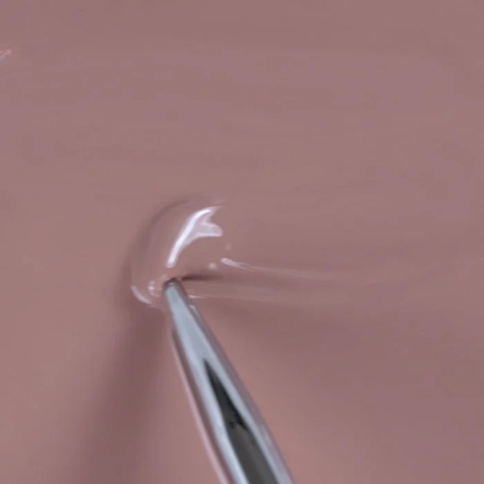 Application of Gel Nail Polish GPC108 Beatrice 