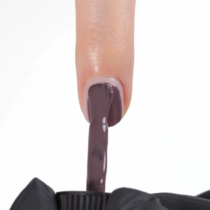Application de Vernis semi-permanent SP830 Bon Ton Dress