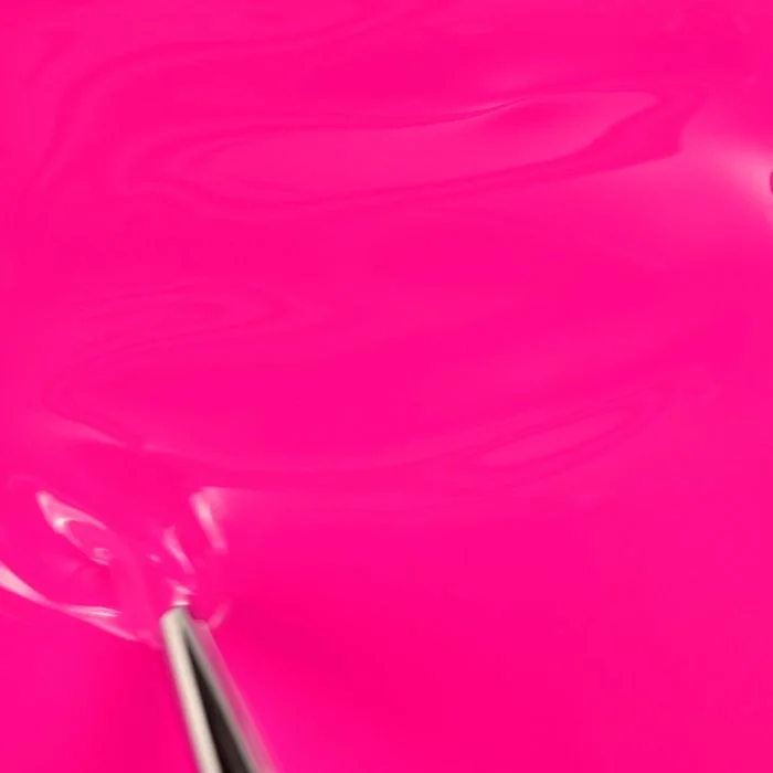 Aplicación de Esmalte semipermanente SP703 Electric Fuchsia