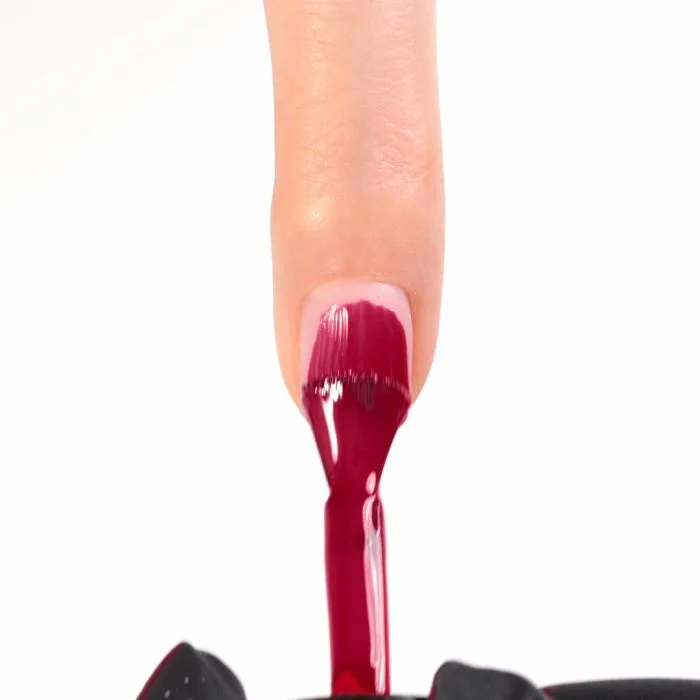 Anwendung von UV Nagellack SP564 Desert Rose