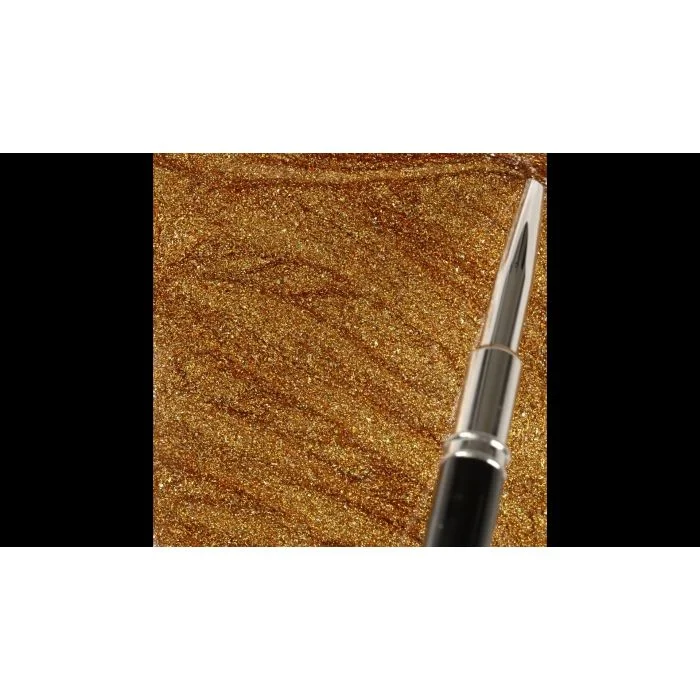 Applicazione di Smalto semipermanente SP580 Gold Cost