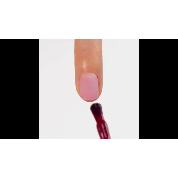 Application of Gel Nail Polish SP09 Pleasure