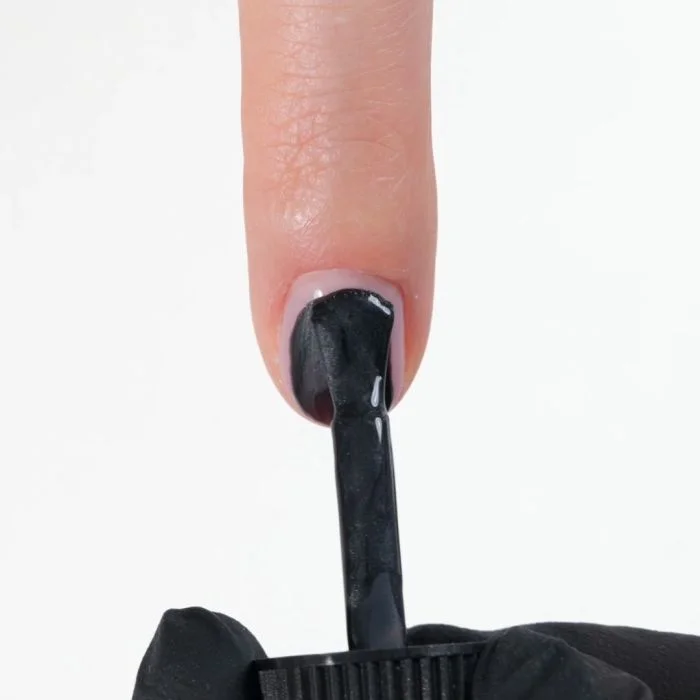 Aplicación de Esmalte semipermanente SP840 Gothic Stone