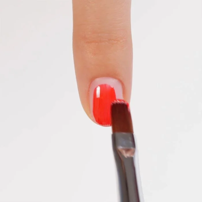 Application of Gel colour F62 Desire
