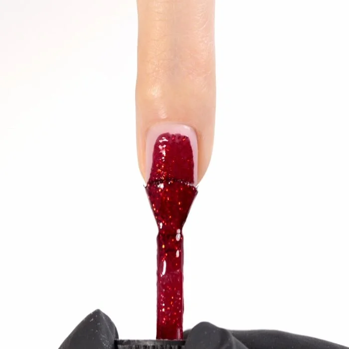 Applicazione di Smalto semipermanente SP147 Spicy Red