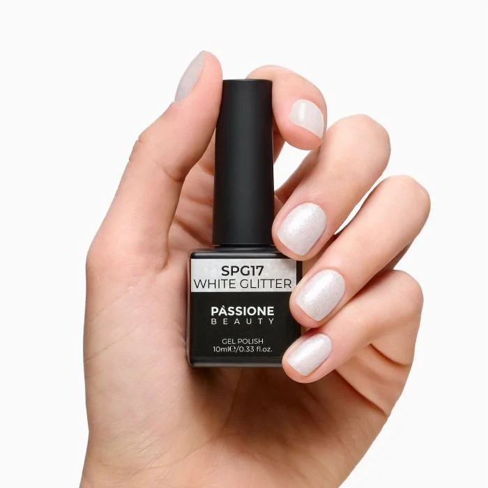 Gel Polish GPG17 White Glitter - GPG17 White gel polish, pearly white with micro glitter - detail 2