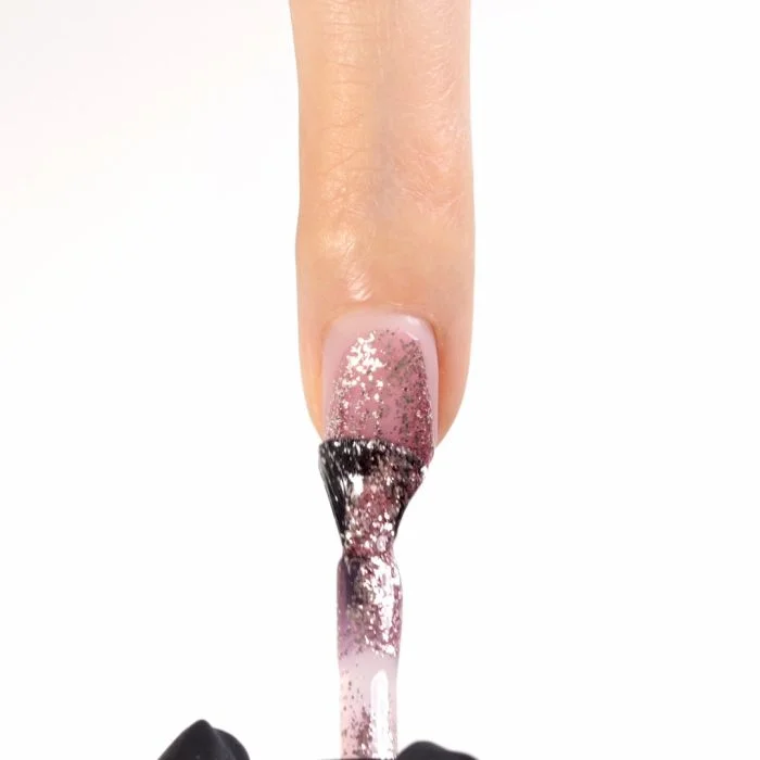 Applicazione di Smalto semipermanente SP121 Oro Rosa Flash
