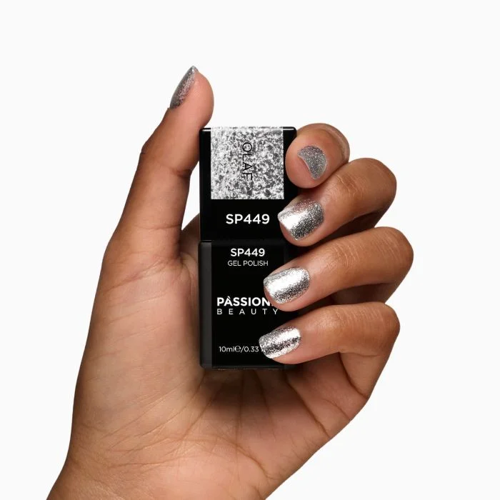 Gel Nail Polish SP449 Olaf - Silver Gel Polish with Silver Glitter and Flakes - detail 3