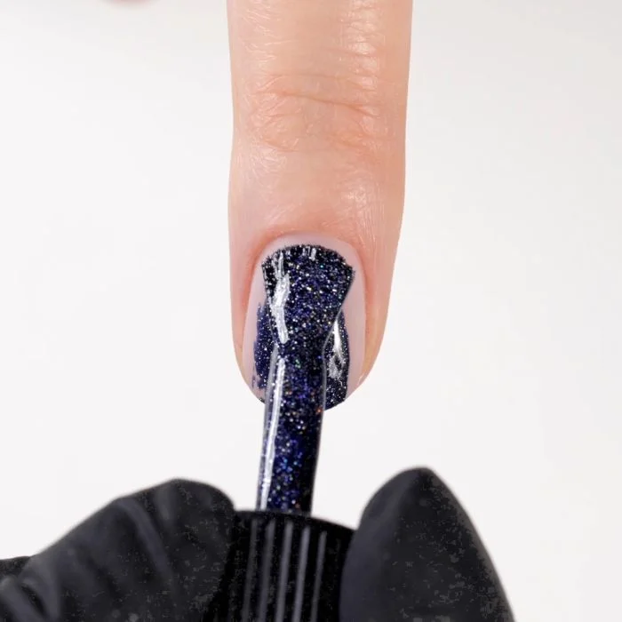 Application of Gel Nail Polish SP216 Supernova
