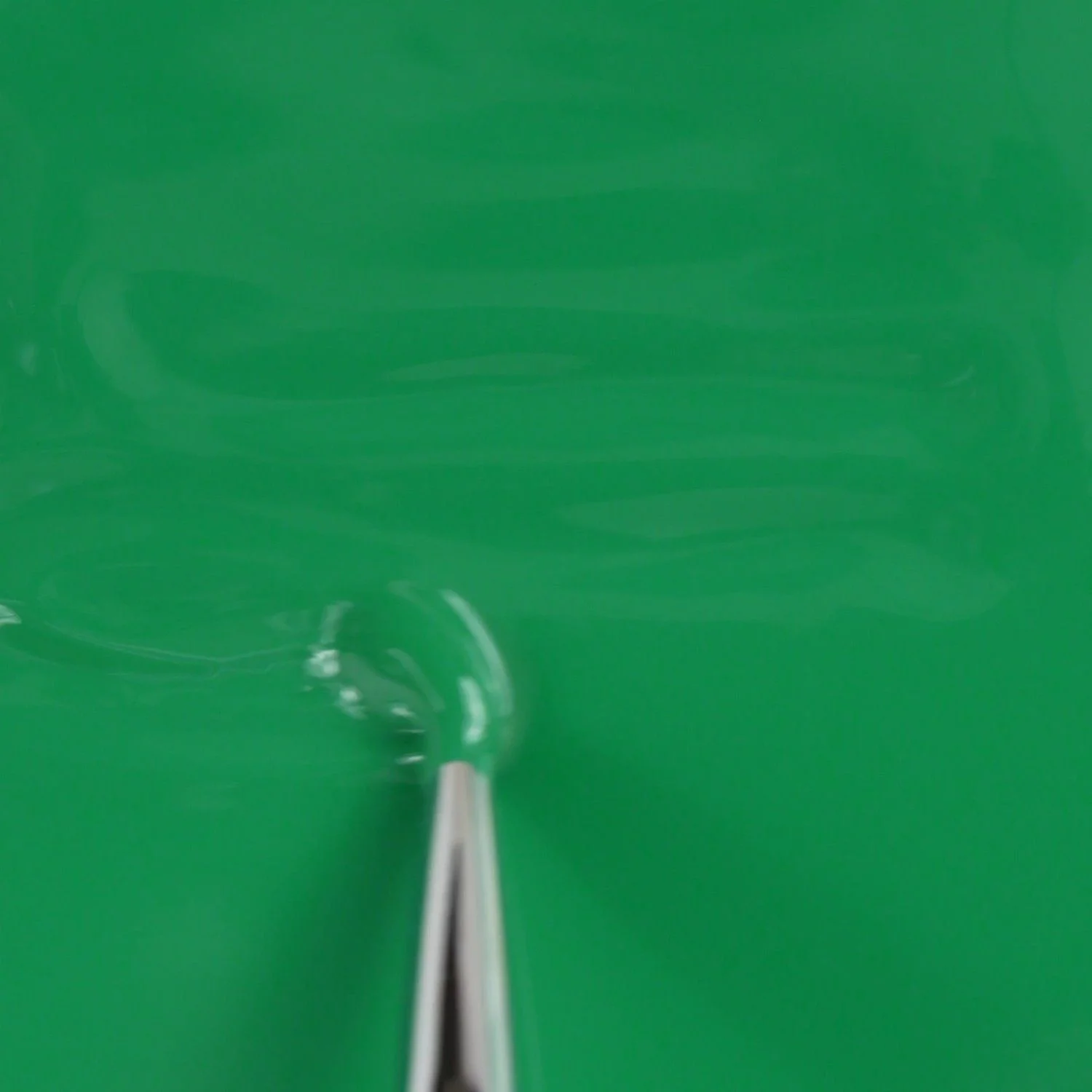 Aplicación de Esmalte semipermanente SP808 Green Pop