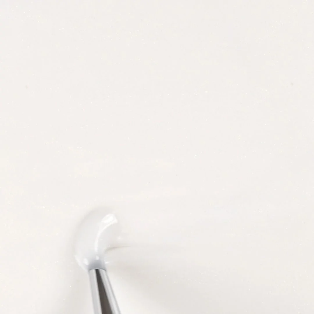 Application de Vernis semi-permanent SP576 Almond Granita