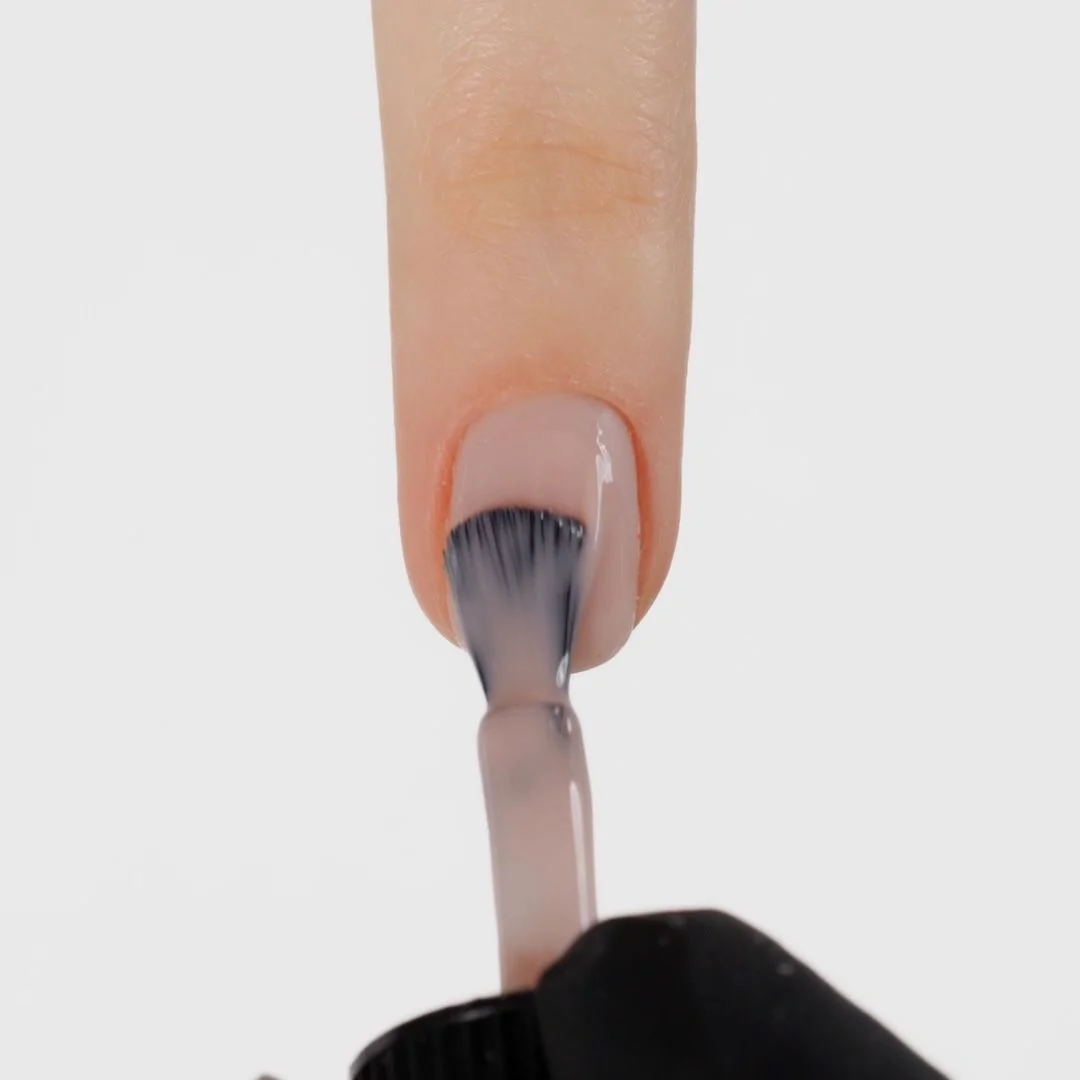 Aplicación de Esmalte Semipermanente SP101 Natural