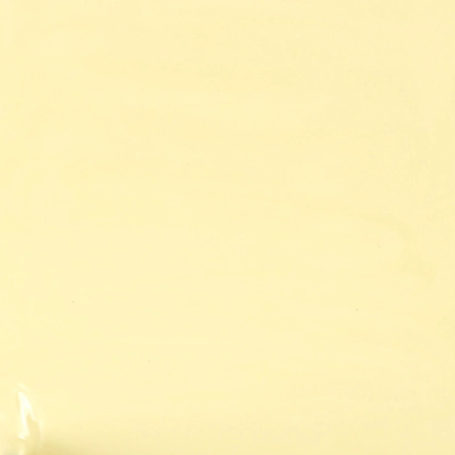 Applicazione di Smalto semipermanente SP796 Butter Yellow