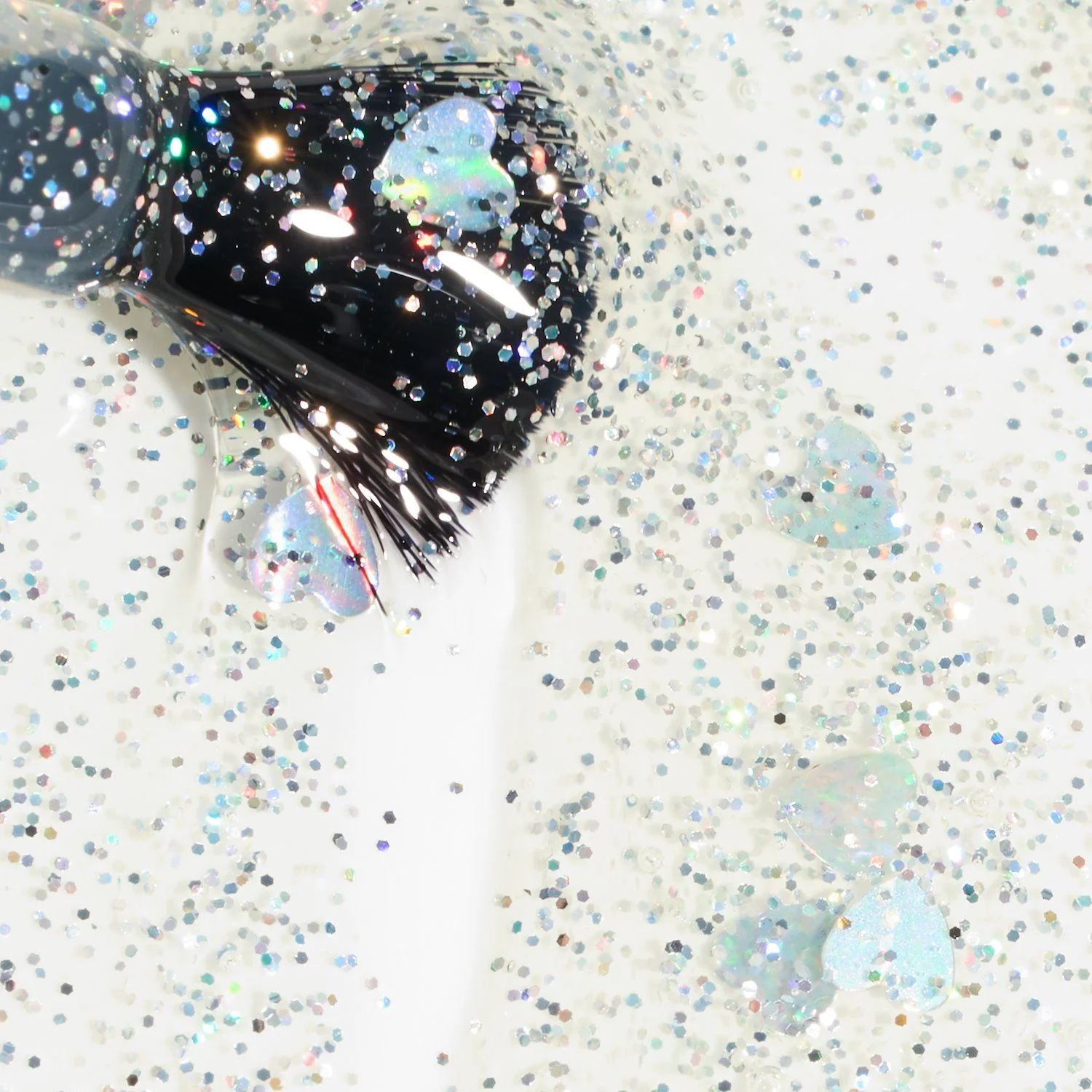 Holo Hearts Gloss 10 ml - Top Coat ohne Dispersion mit holografischem Effekt - Detail 1
