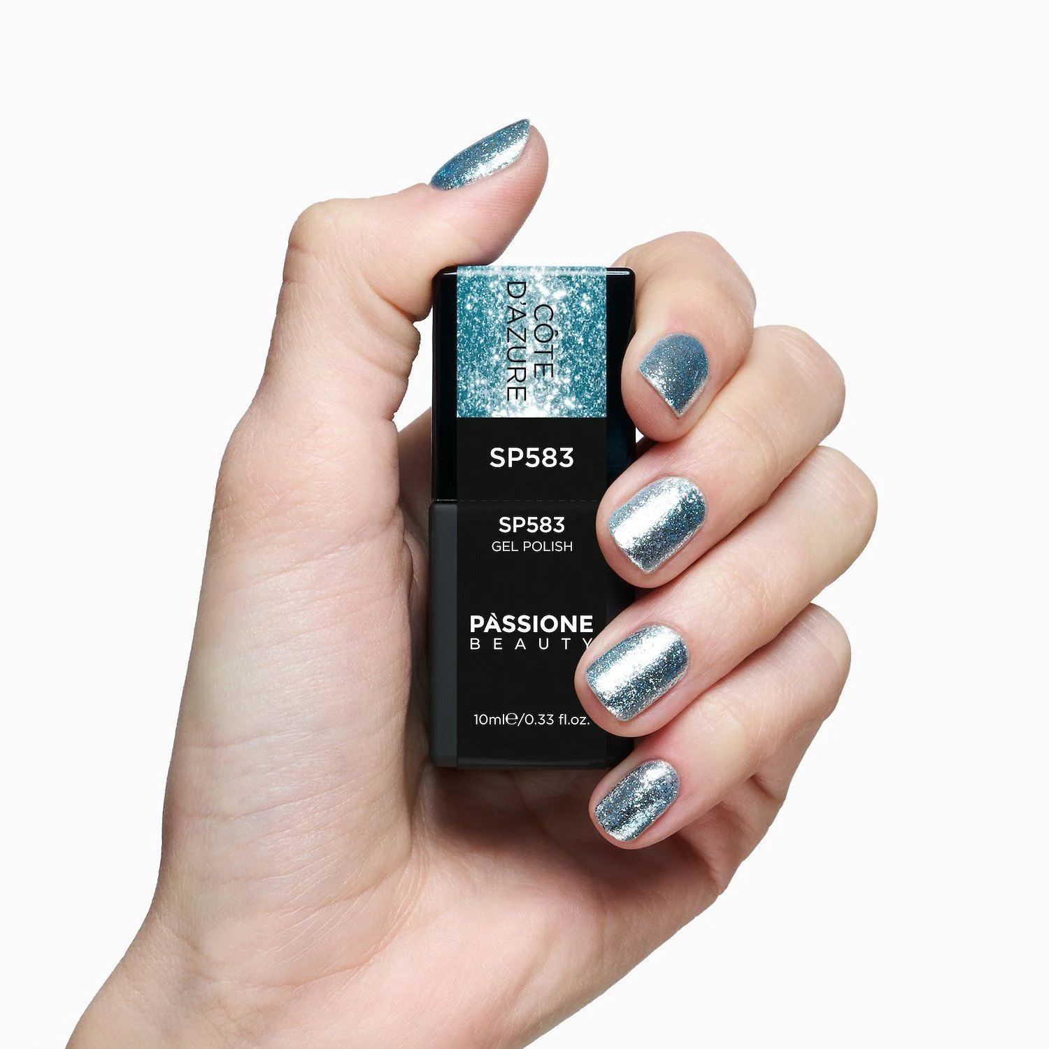 Vernis semi-permanent SP583 Côte d'azure - Vernis semi-permanent bleu ciel avec paillettes et flakes argent - détail 1