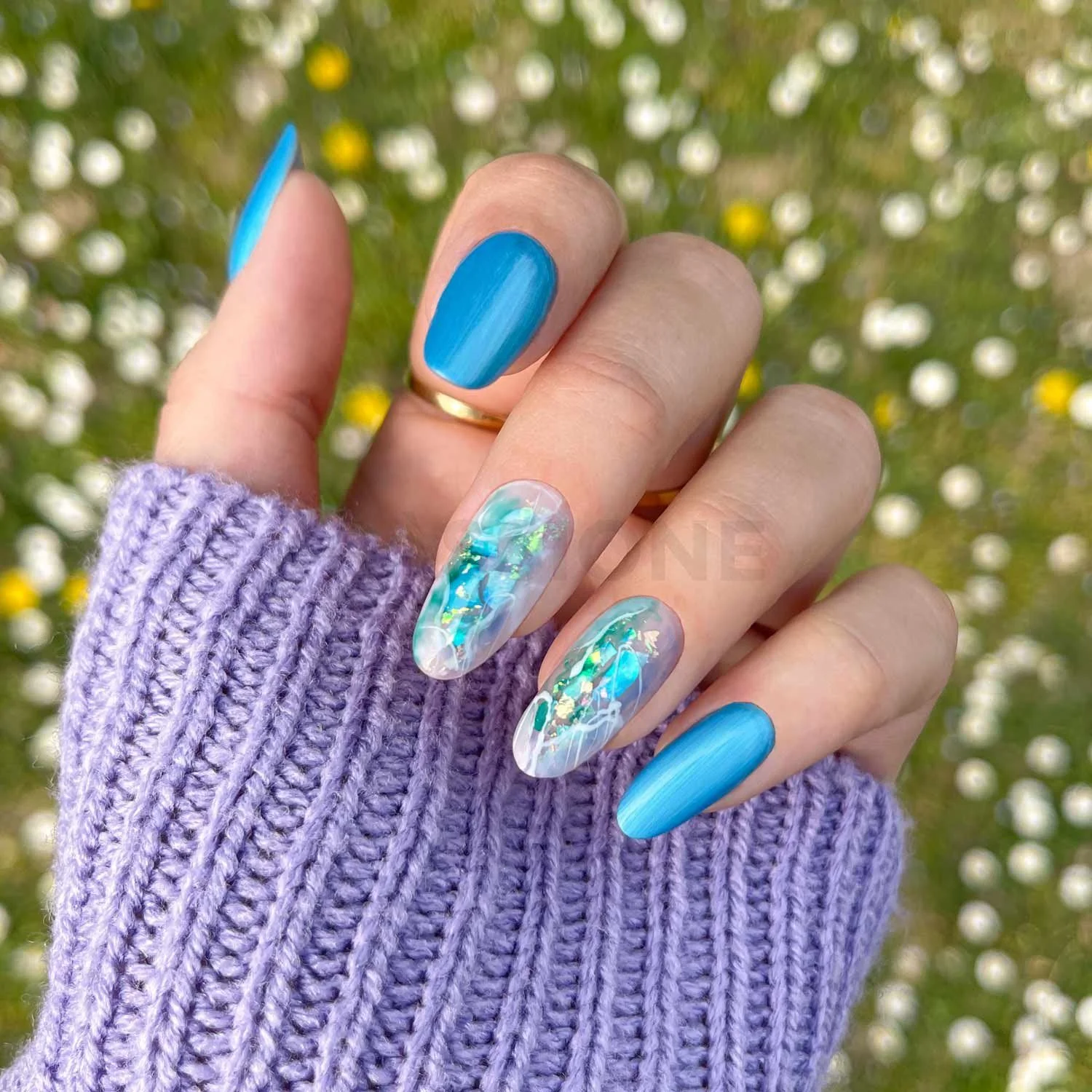 Green Holo Flakes - Paillettes en flocons pour nail art, vert holographique - détail 1
