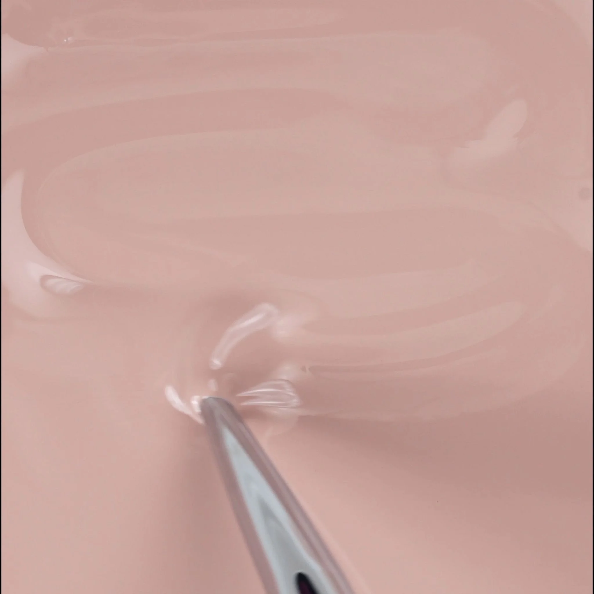 Applicazione di Smalto semipermanente SP598 Porcelain