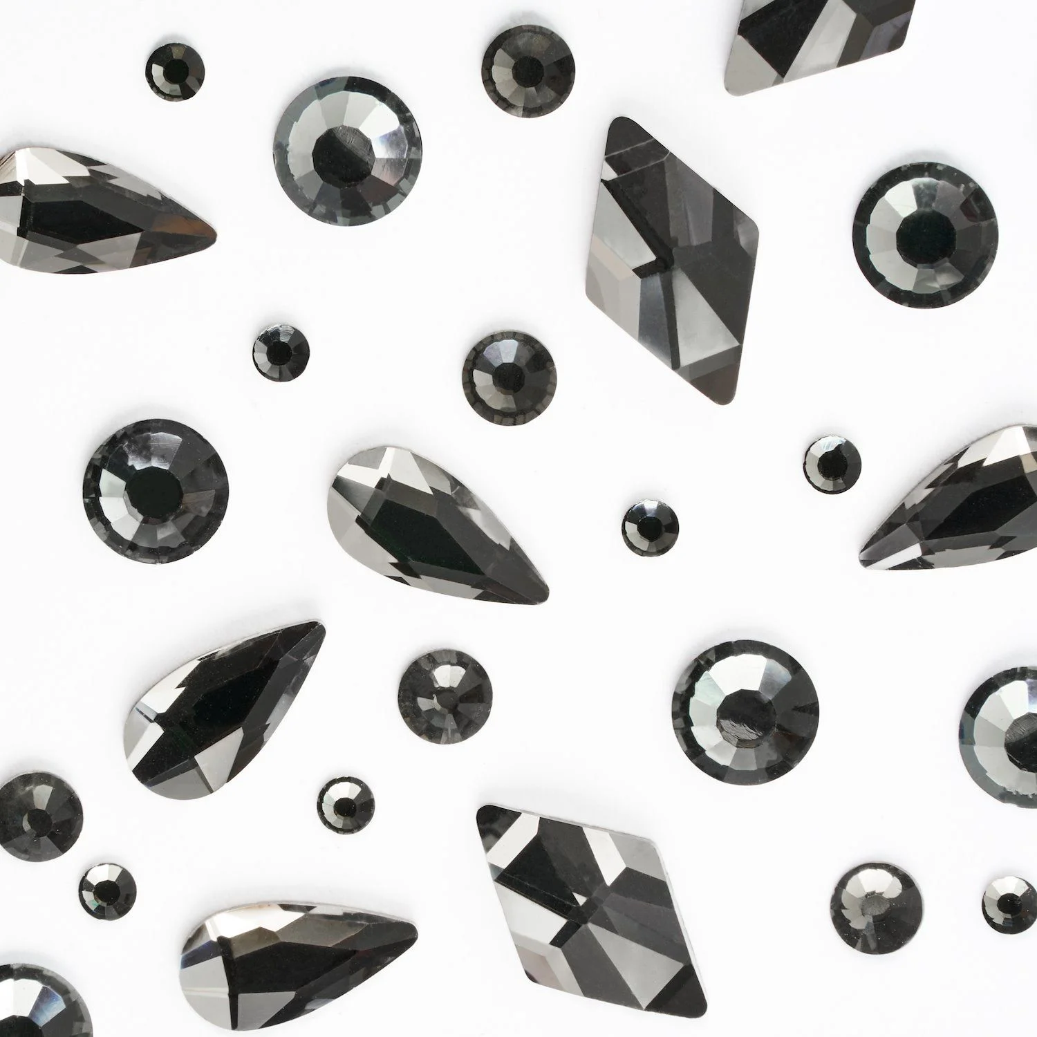 Fumé Gems Mix - Gems mix for nail art, smoky quartz colour - detail 1