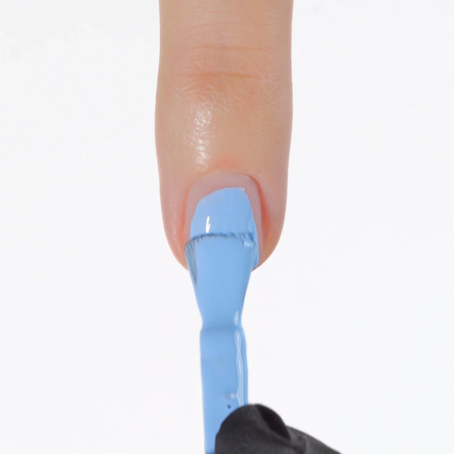 Aplicación de Esmalte semipermanente SP804 Cool Blue