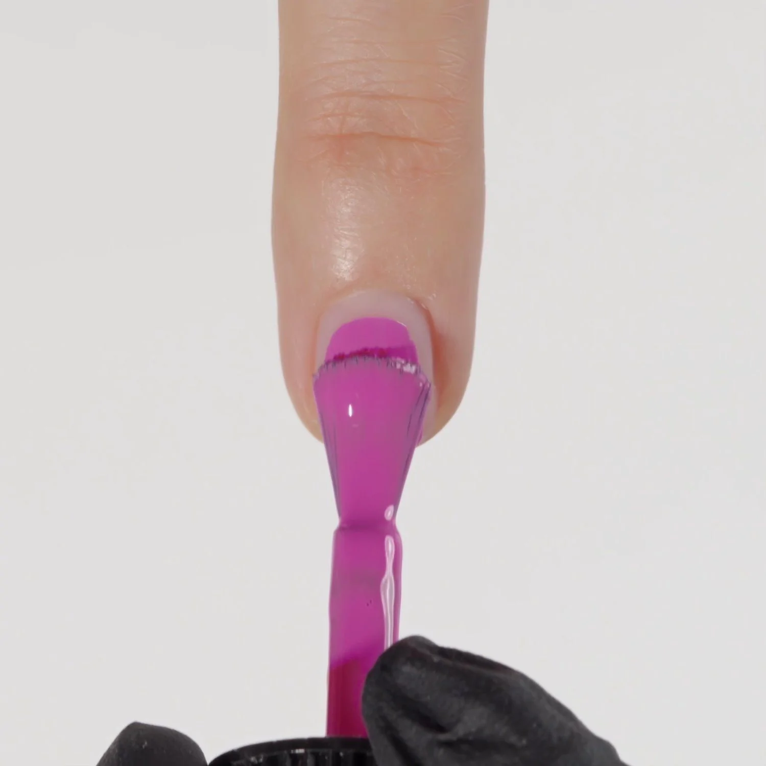 Applicazione di Smalto semipermanente SP770 Pink Fusion