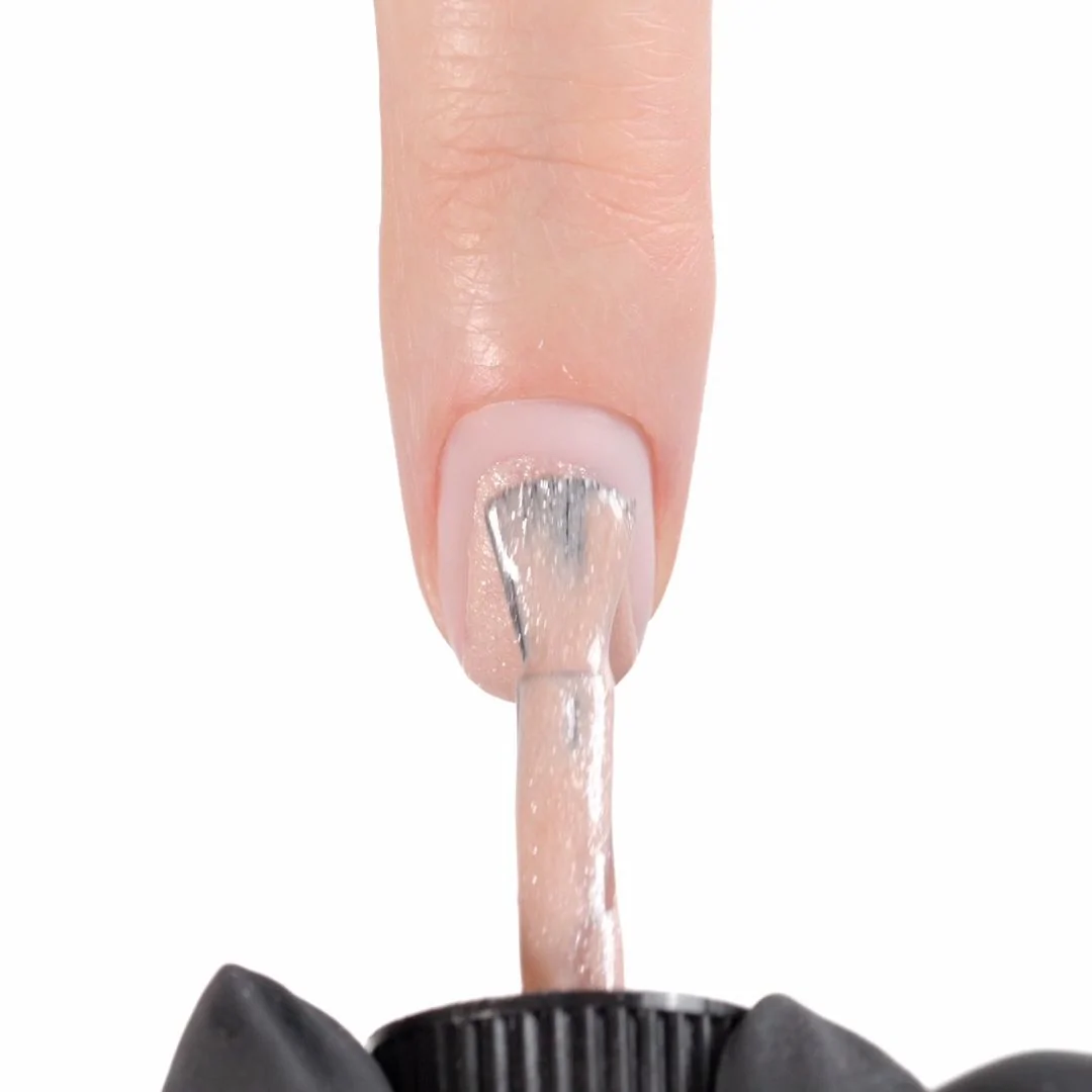 Application of Gel Nail Polish SP158 J'Adore