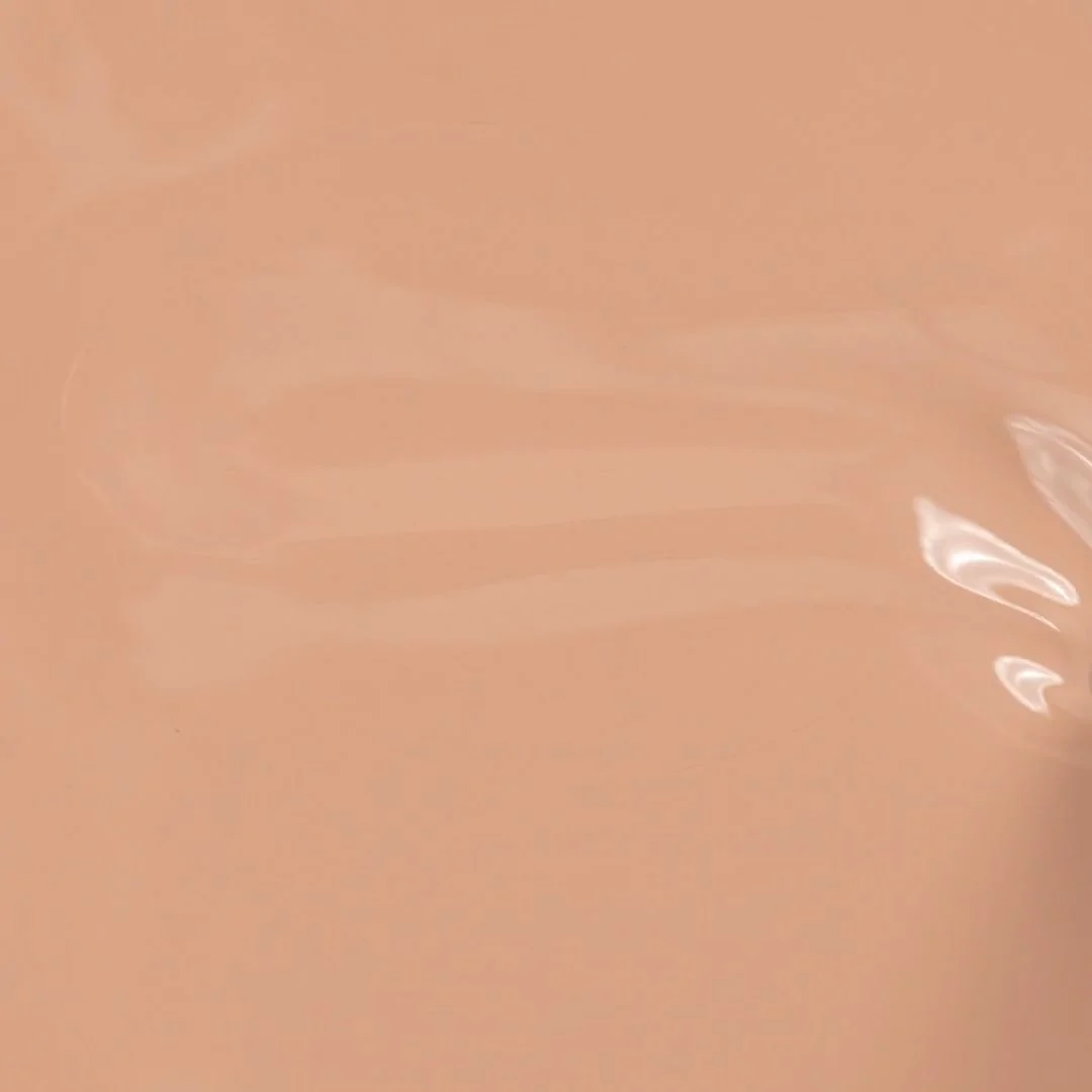 Anwendung von UV Nagellack SP594 Vanilla Nude 