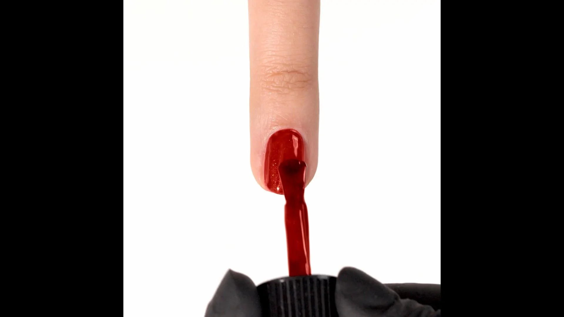 Application de Vernis semi-permanent SP624 Red Cat Eye