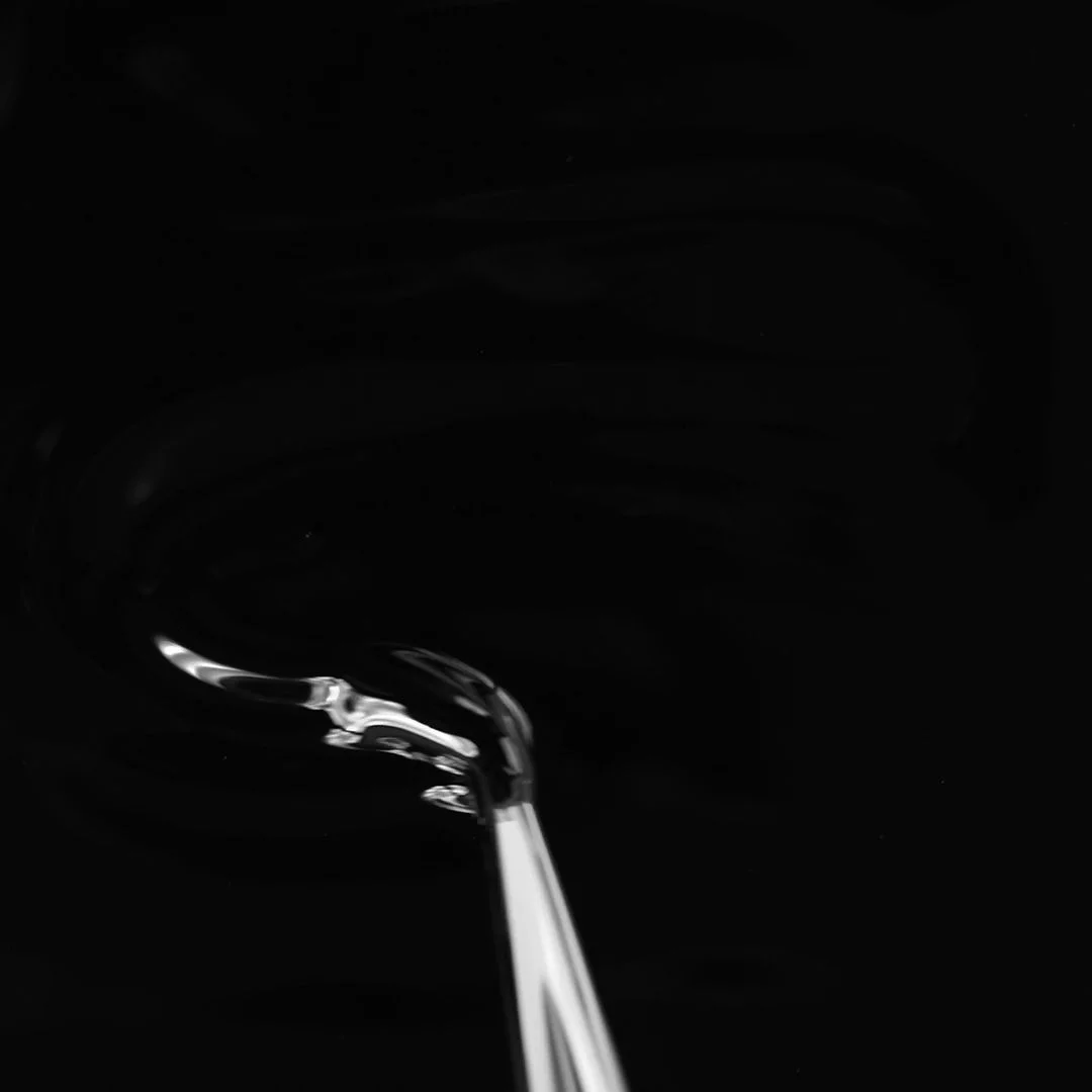 Applicazione di Smalto semipermanente SP02 Black