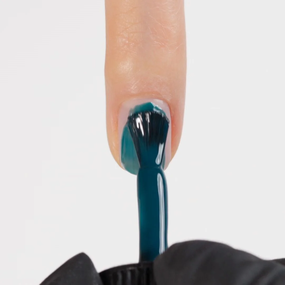 Applicazione di Smalto semipermanente SP61 Maleficent