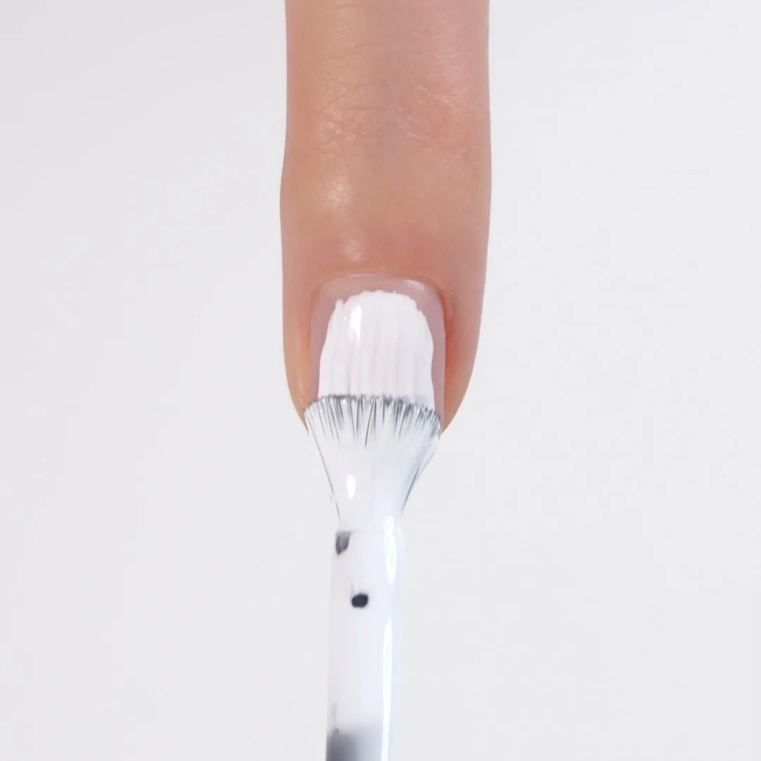 Aplicación de Esmalte Semipermanente EP01 White