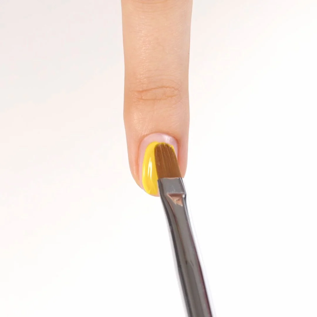 Aplicación de Gel Color C56 Buttercup