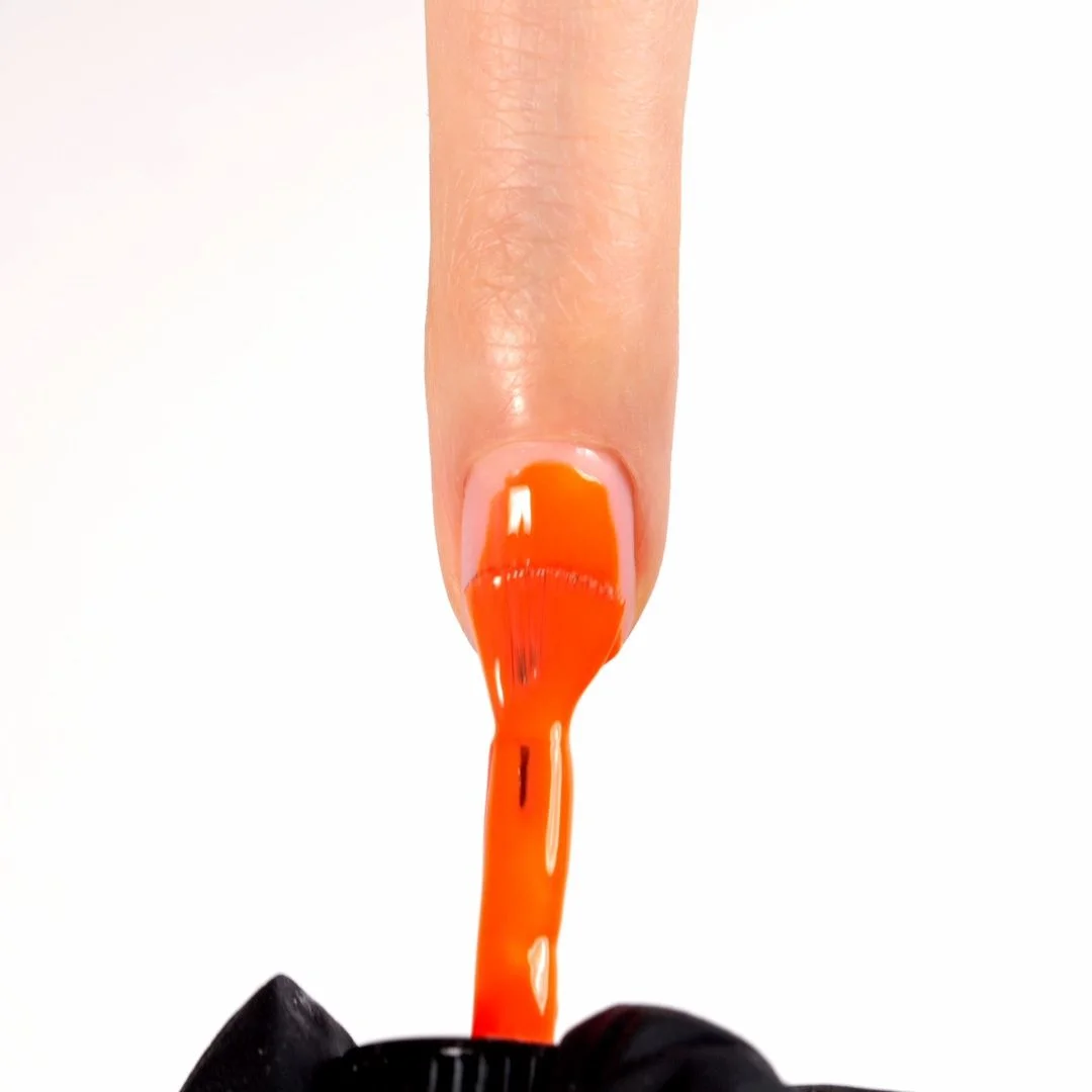 Applicazione di Smalto semipermanente SP28 Orange Party