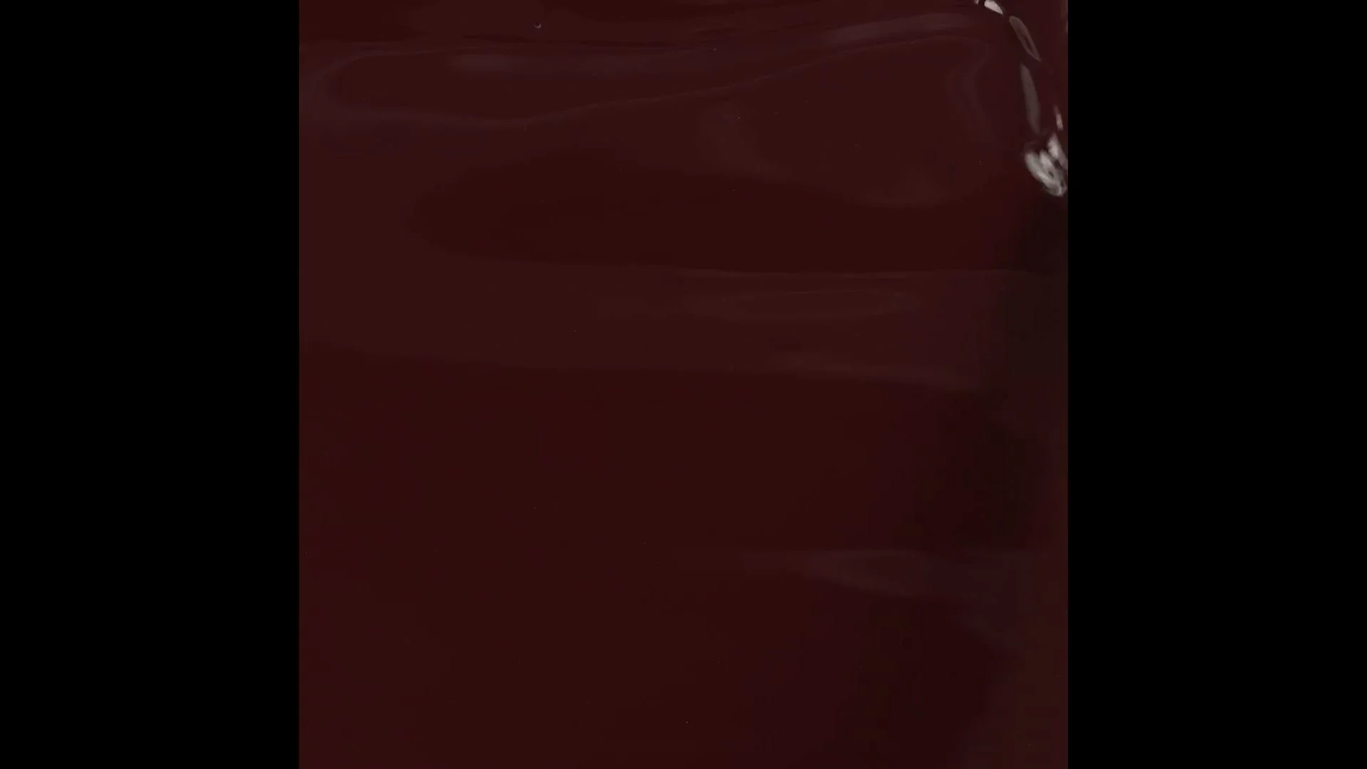 Application of Gel Nail Polish GP92 Eleonor 
