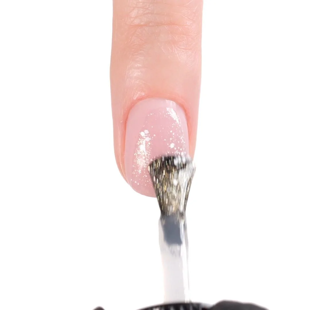 Application de Vernis semi-permanent SP637 Snowflakes
