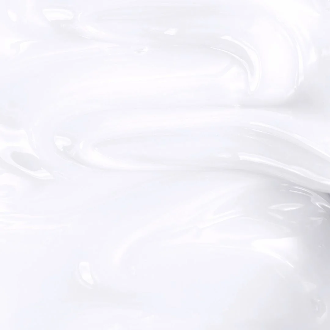 Applicazione di Milky White Builder 15 ml