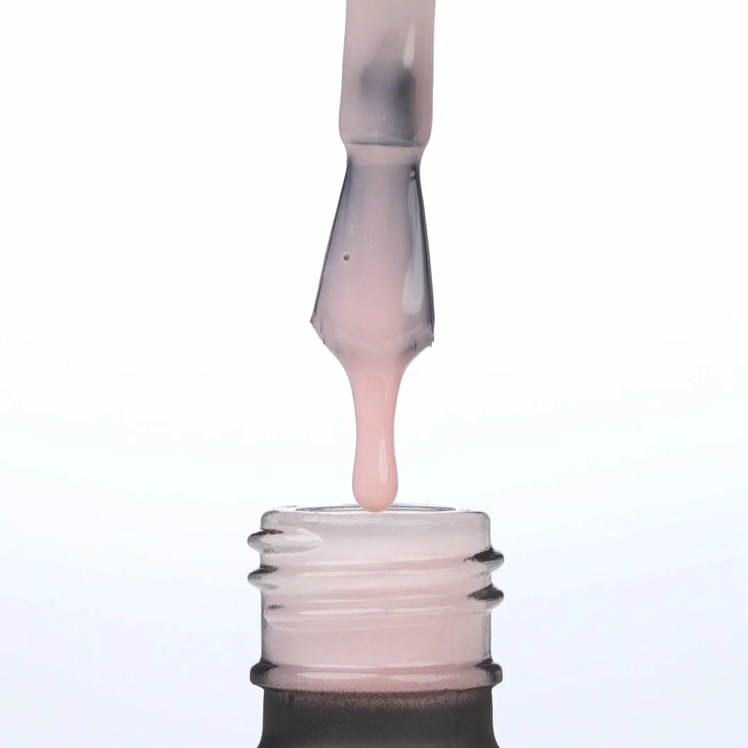 Aplicación de HD Fiber Base Soft Nude 15 ml