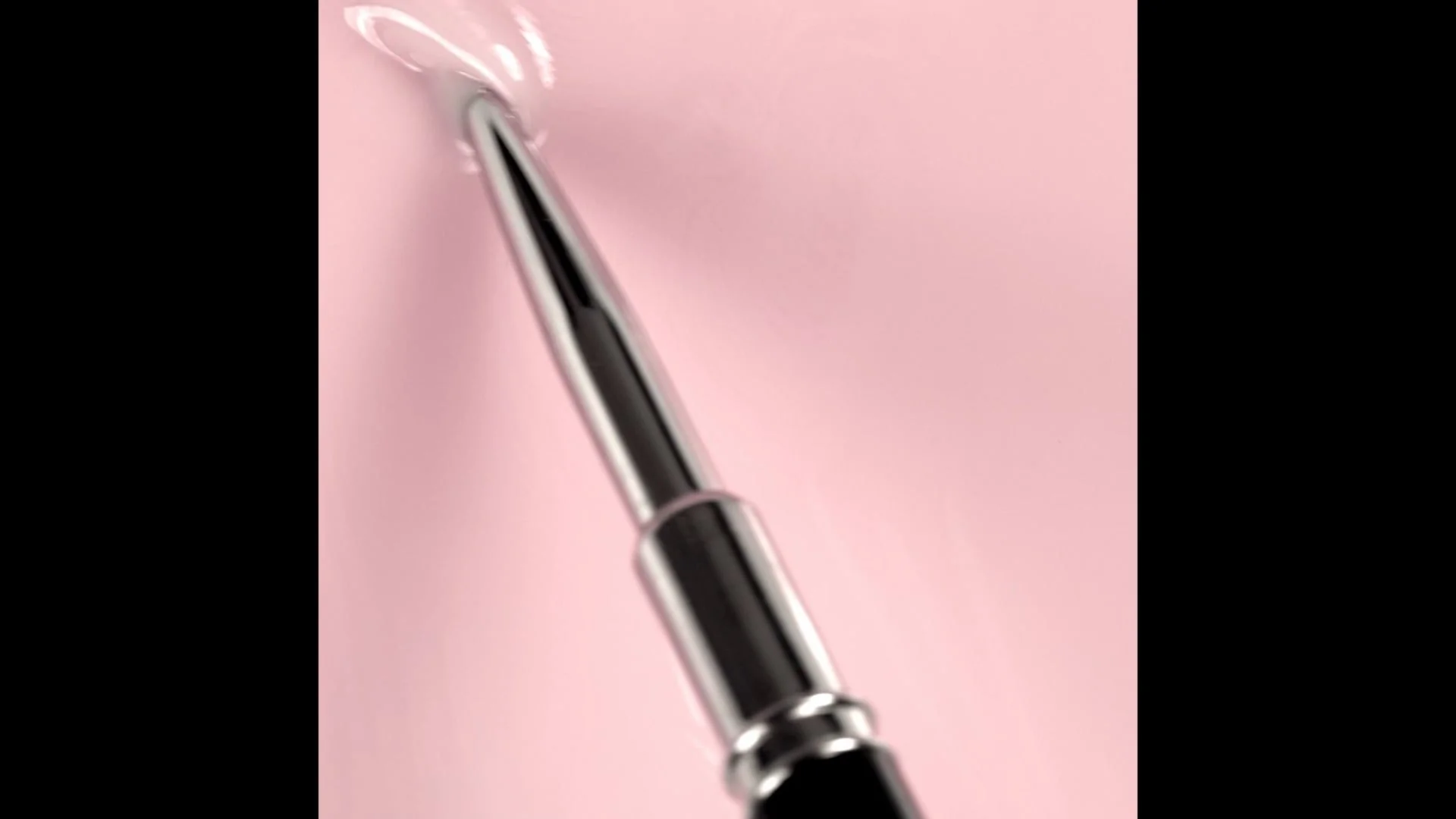 Anwendung von UV Nagellack SP664 Milky Soft Cotton Rose