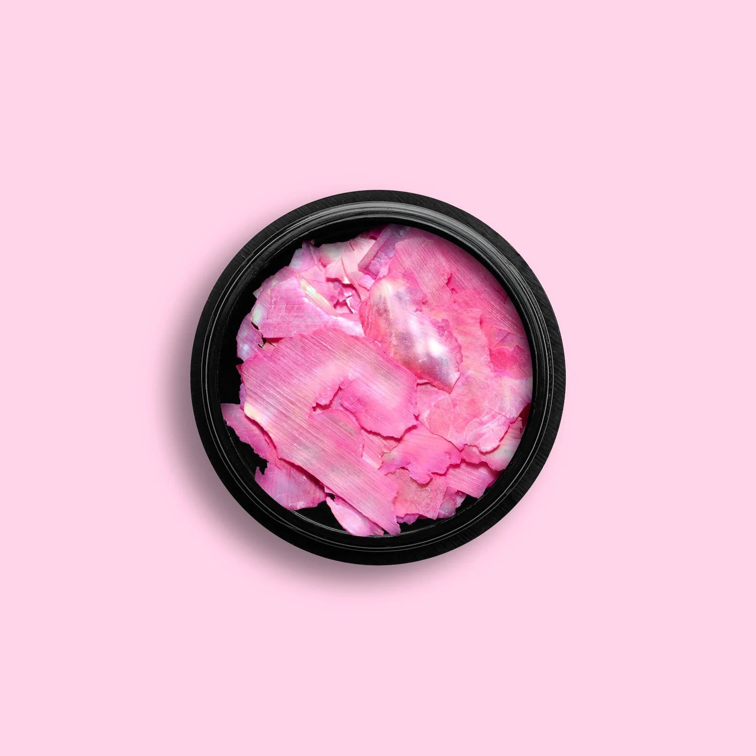 Fuchsia Crushed Shell - Fuchsia mother of pearl flakes for nail decoration